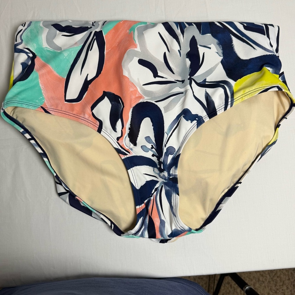 Women’s Floral 1pc Swimwear by Coastal Blue Sz XL (16-18) NWT - Picture 4 of 13